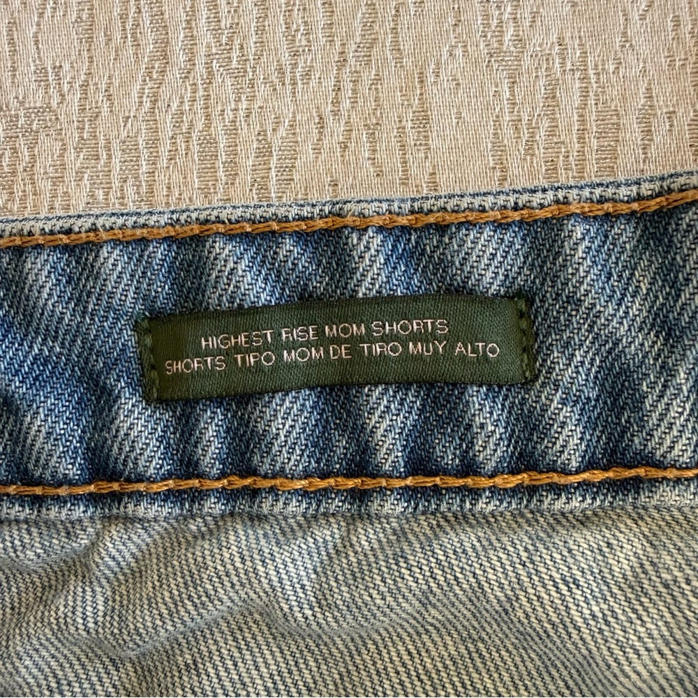Wild Fable Womens Size 6 Blue Denim Mom Shorts Happy Embroidery - Picture 10 of 16
